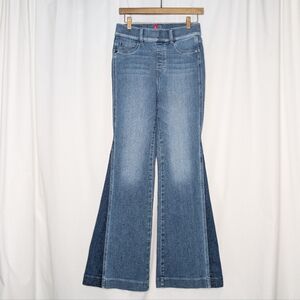SPANX EveryWear Flare Jeans  Mixed 2-Tone Wash ‘70s Style pull-on Jeans 20790R